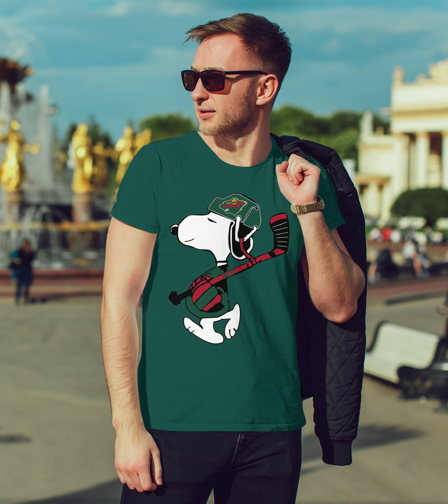 Minnesota Wild Snoopy Hockey T-Shirt