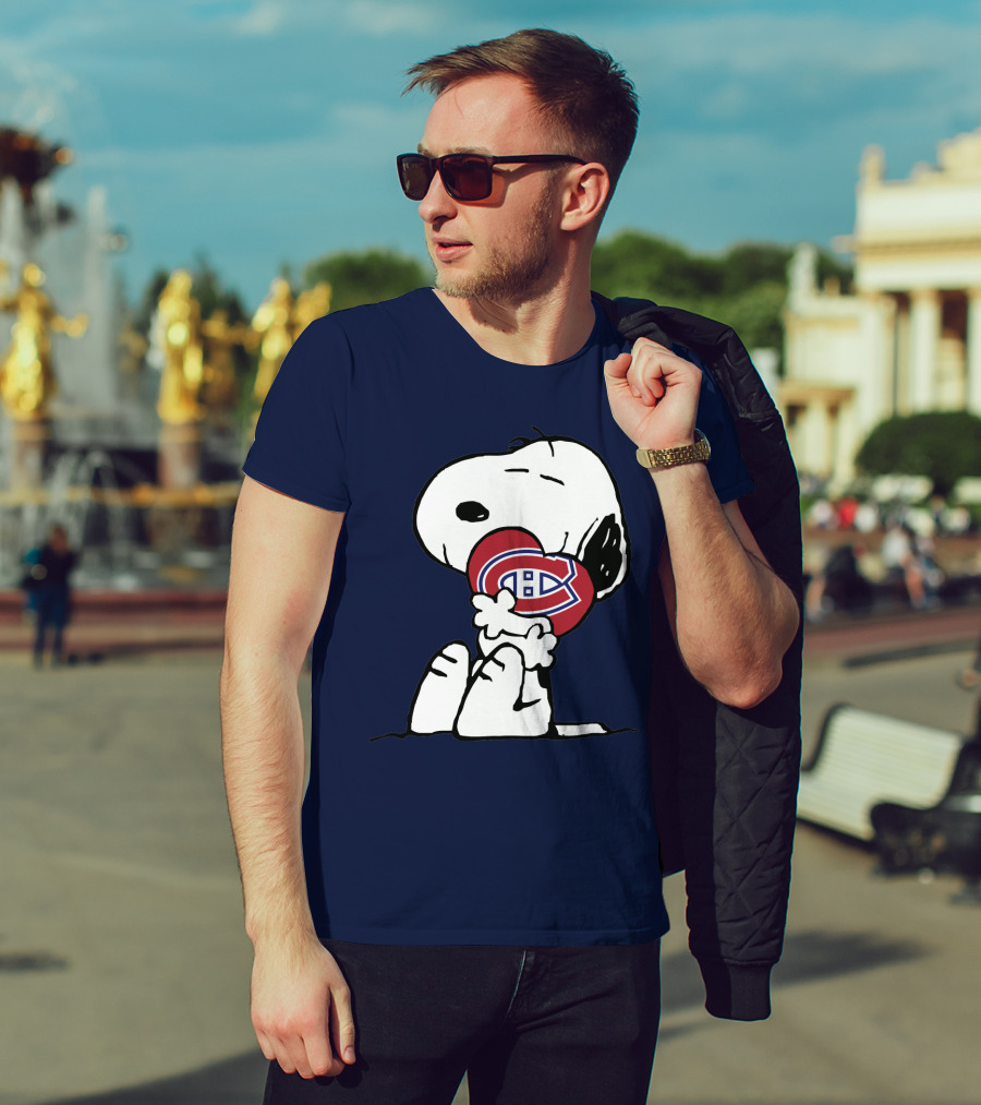 Montreal Canadiens Snoopy Hugging Heart T-Shirt