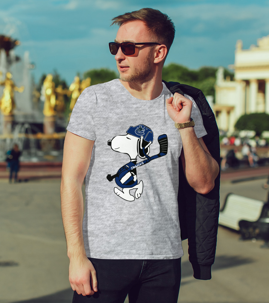 Vancouver Canucks Snoopy Hockey Player T-Shirt