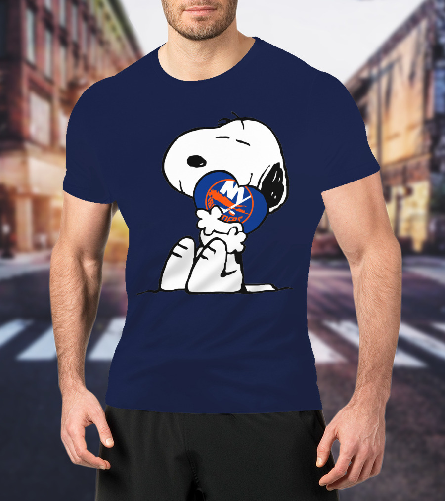 Snoopy Hugging New York Islanders Hockey T-Shirt