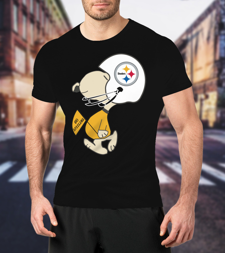 Snoopy Go Steelers Pittsburgh Steelers Football Helmet T-Shirt