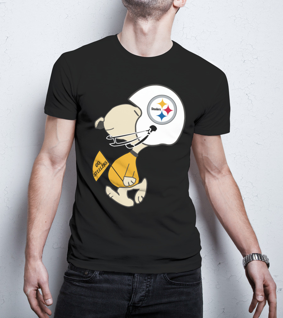 Snoopy Go Steelers Pittsburgh Steelers Football Helmet T-Shirt