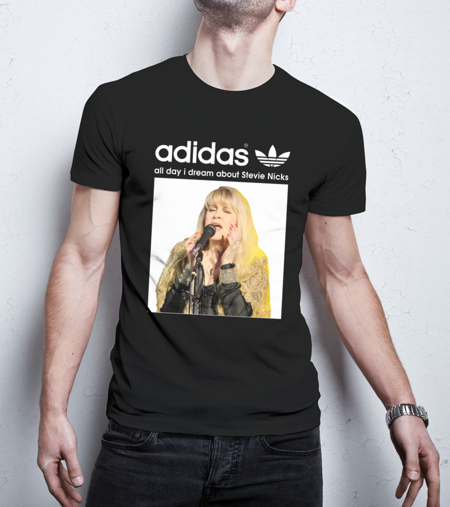 Style FM 26 Fleetwood Mac Vocalist Performance T-Shirt