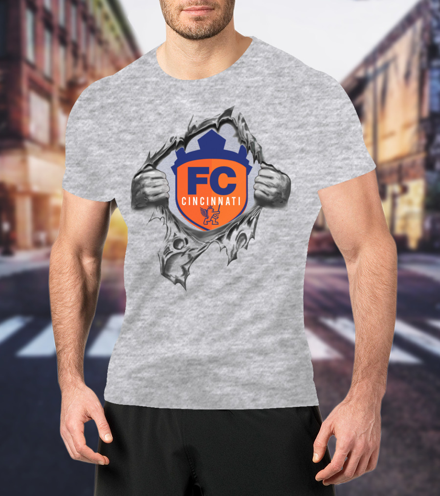 Fc Cincinnati Shield With Tearing Hands Motif T-Shirt