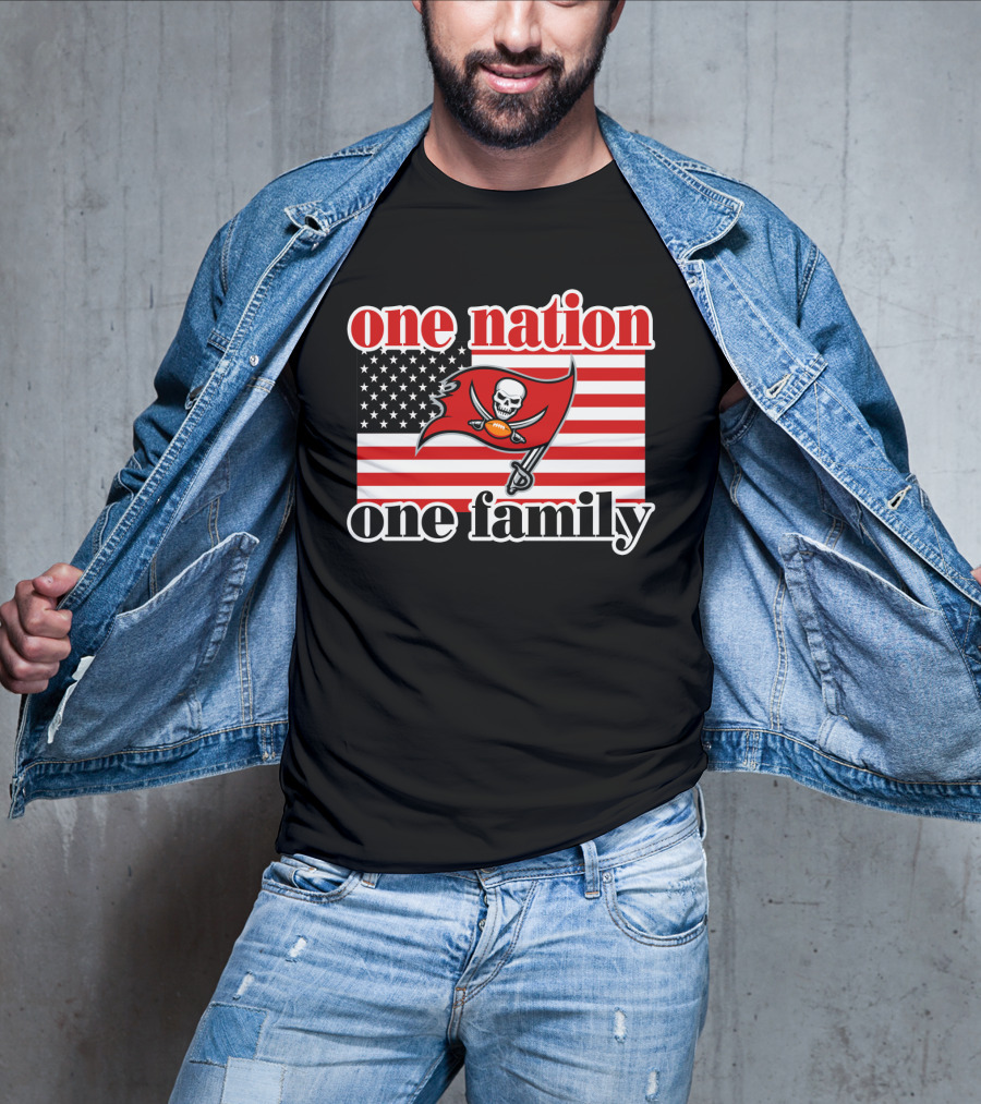 One Nation One Family Tampa Bay Buccaneers American Flag T-Shirt
