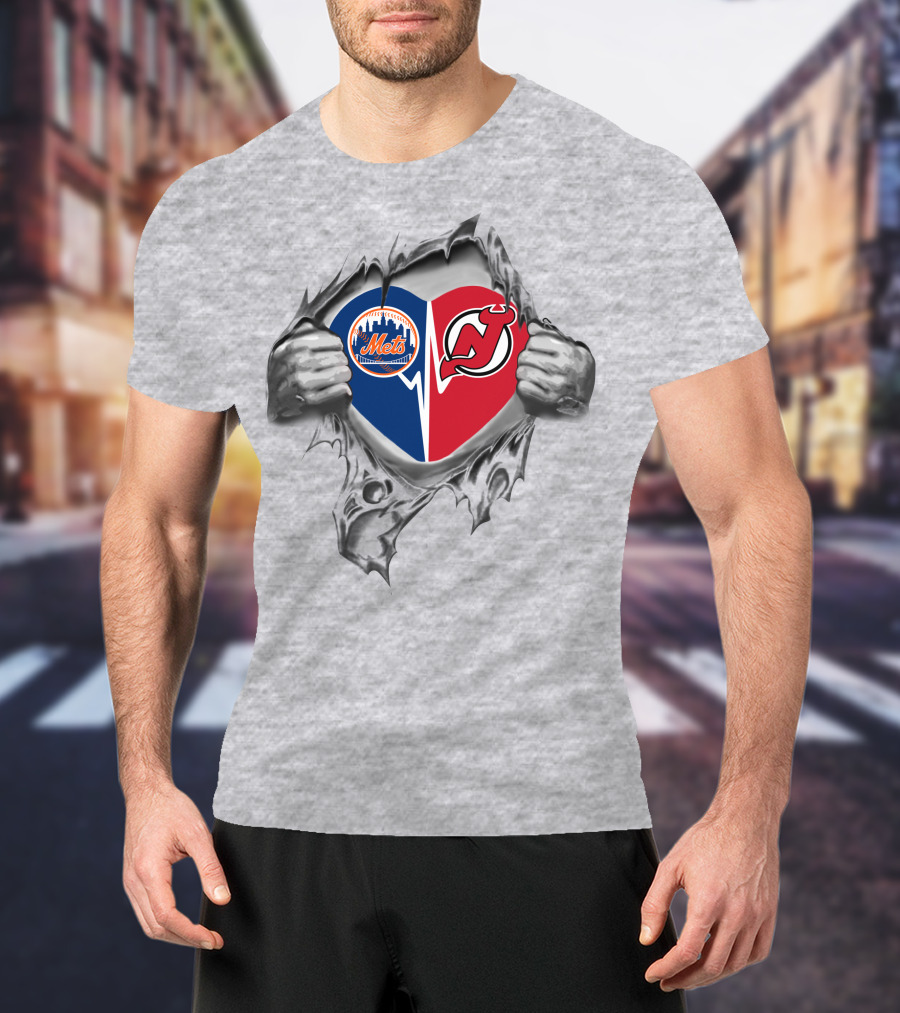 Mets New Jersey Devils Heart Logo Torn Fabric T-Shirt