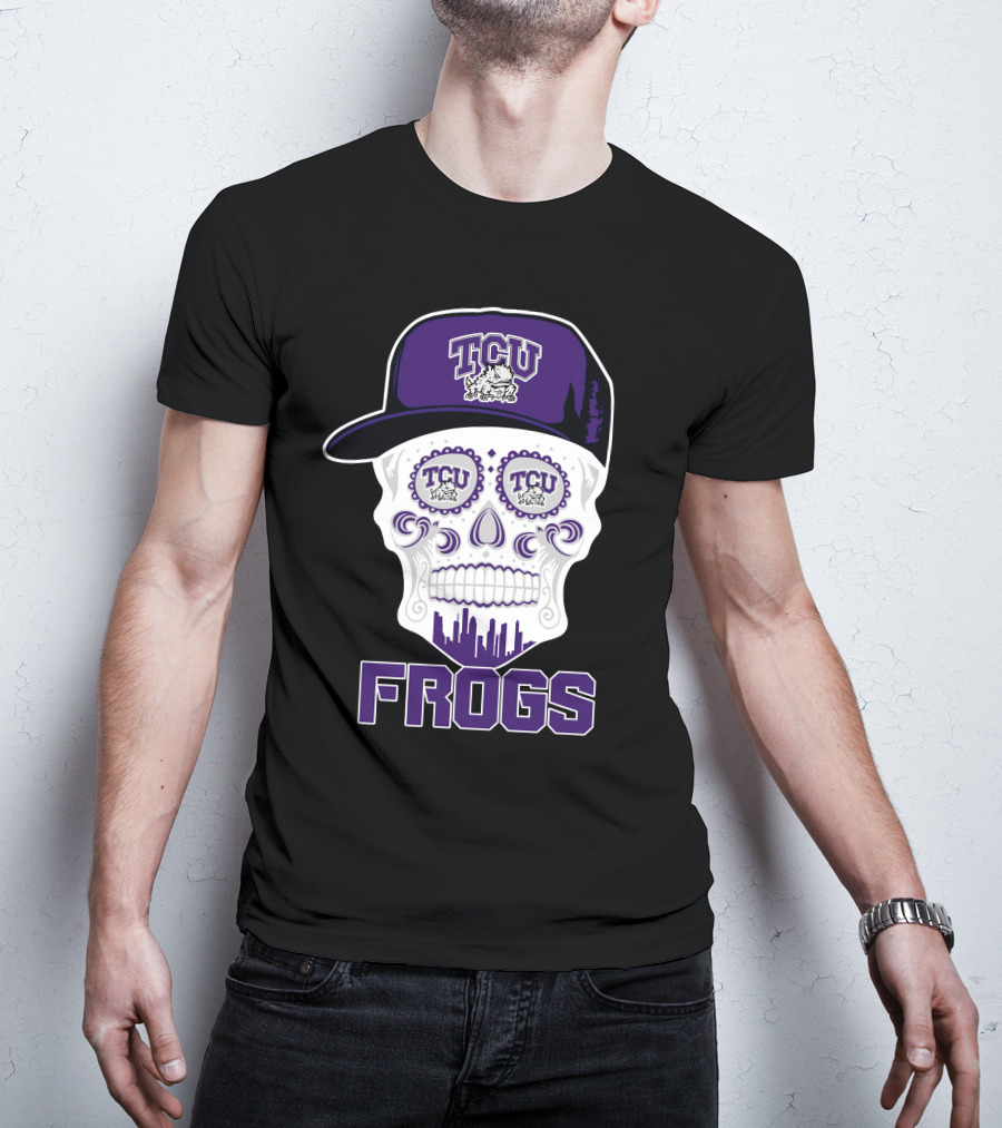 Tcu Horned Frogs Skull With Hat And City Skyline T-Shirt