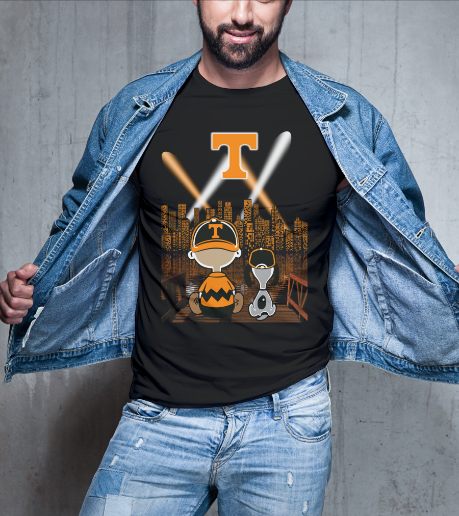Tennessee Volunteers Snoopy And Charlie City Lights T-Shirt