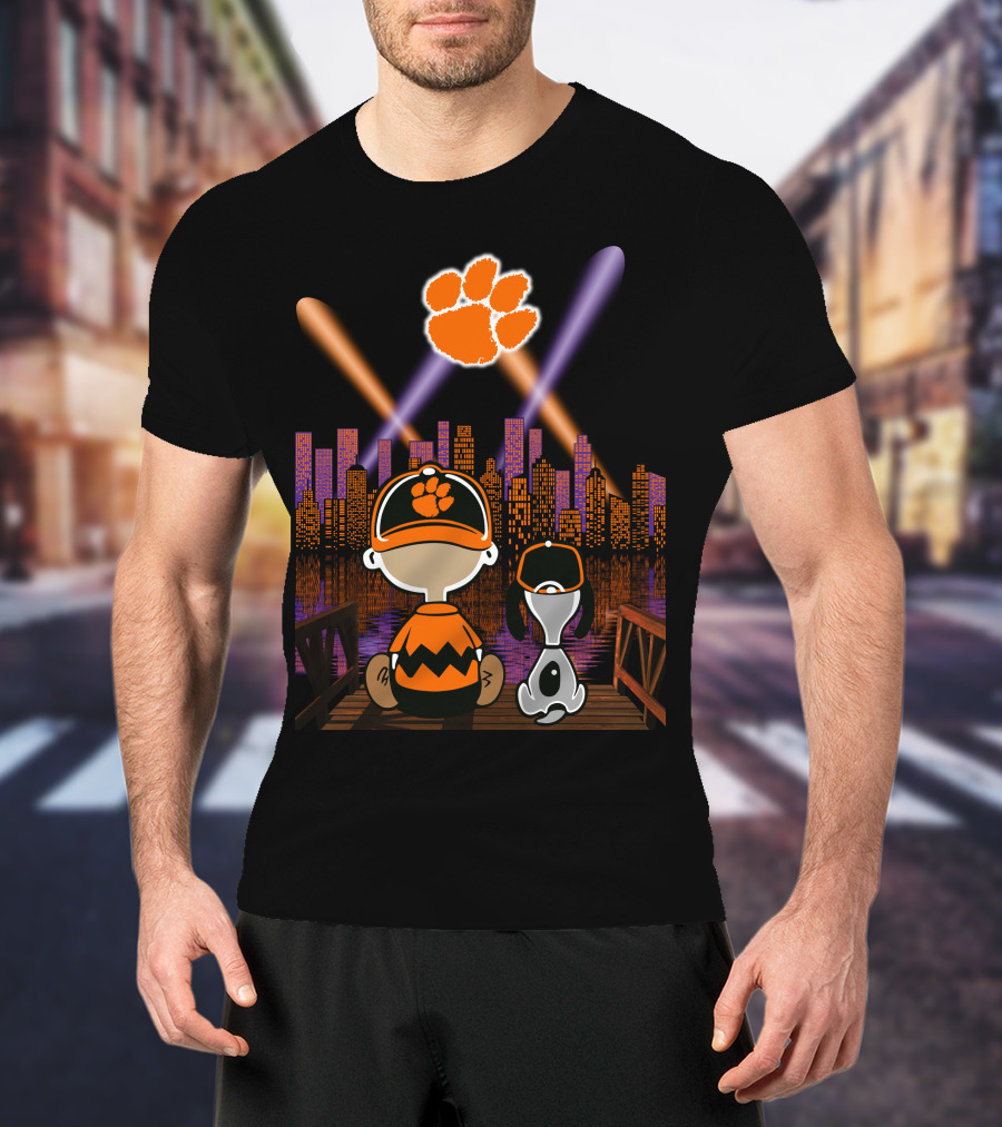 Clemson Tigers '83 Paw In Night City Skyline With Characters On Dock T-Shirt