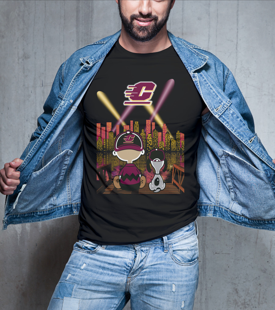 Central Michigan Chippewas 86 Peanuts City Night Skyline T-Shirt