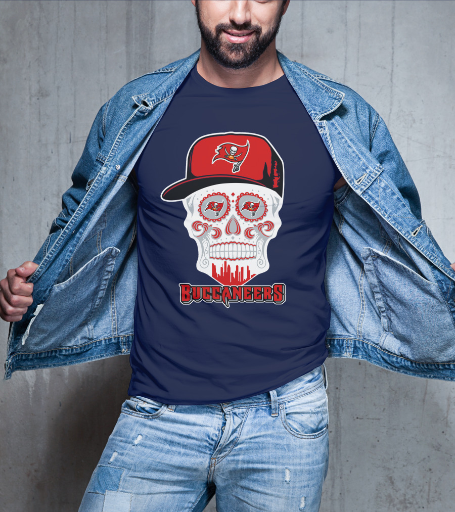 Buccaneers Skull With Hat T-Shirt