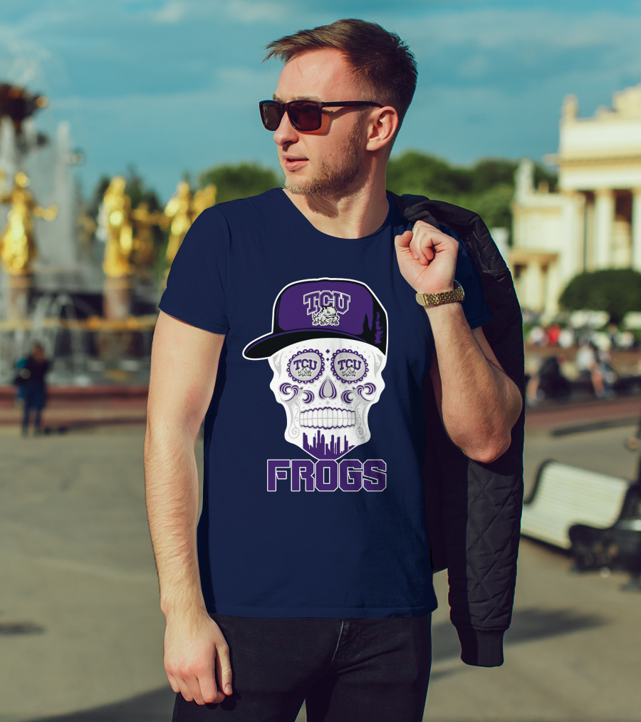 Tcu Horned Frogs Skull Logo With Cap T-Shirt