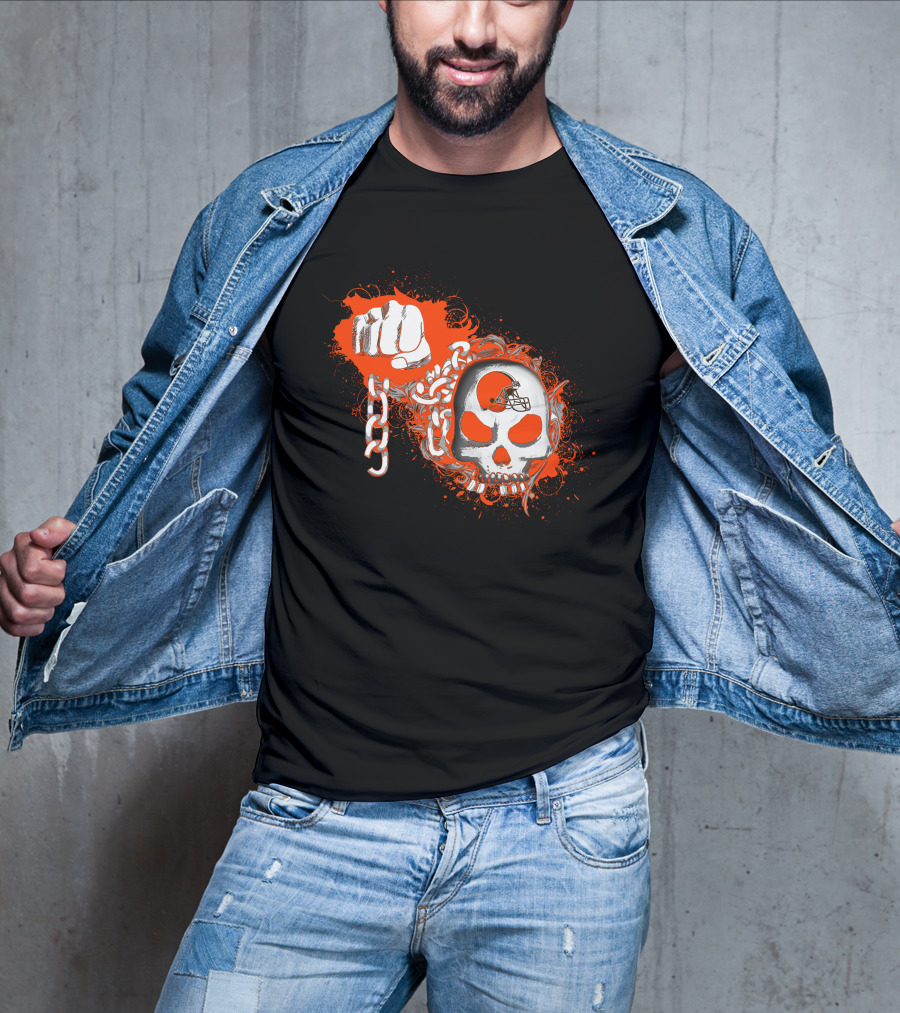 Cleveland Browns Skull Helmet Fist Chains T-Shirt