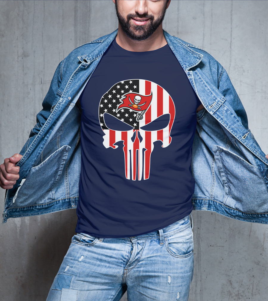 Tampa Bay Buccaneers American Flag Punisher Skull T-Shirt