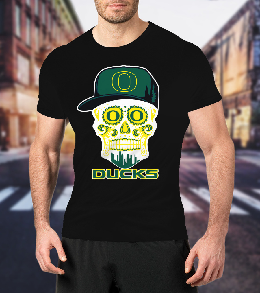 Oregon Ducks Skull With Hat And Cityscape T-Shirt
