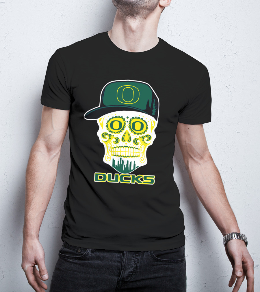 Oregon Ducks Skull With Hat And Cityscape T-Shirt