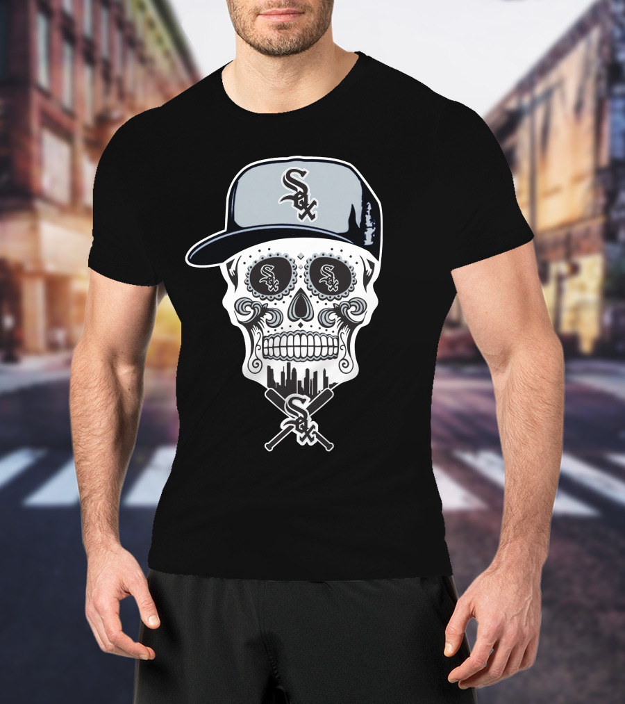 Chicago White Sox Skull With Cap And Crossed Bats T-Shirt