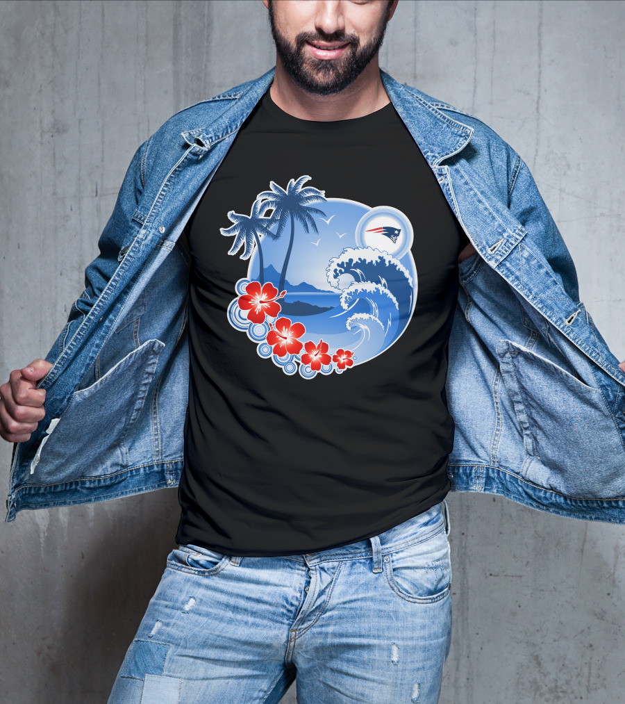 New England Patriots Tropical Beach Waves And Palm Trees Scene T-Shirt