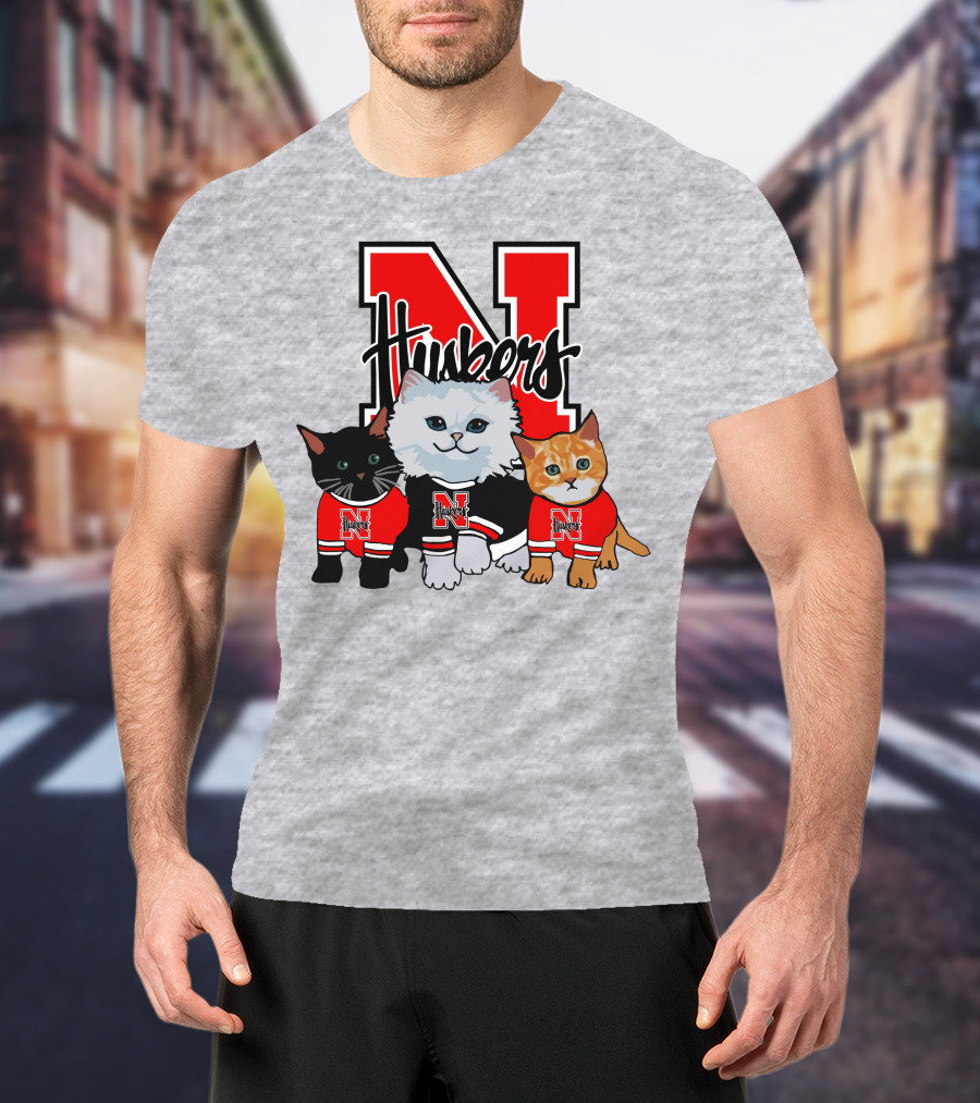 Nebraska Cornhuskers Huskers Cats In Red Jerseys T-Shirt