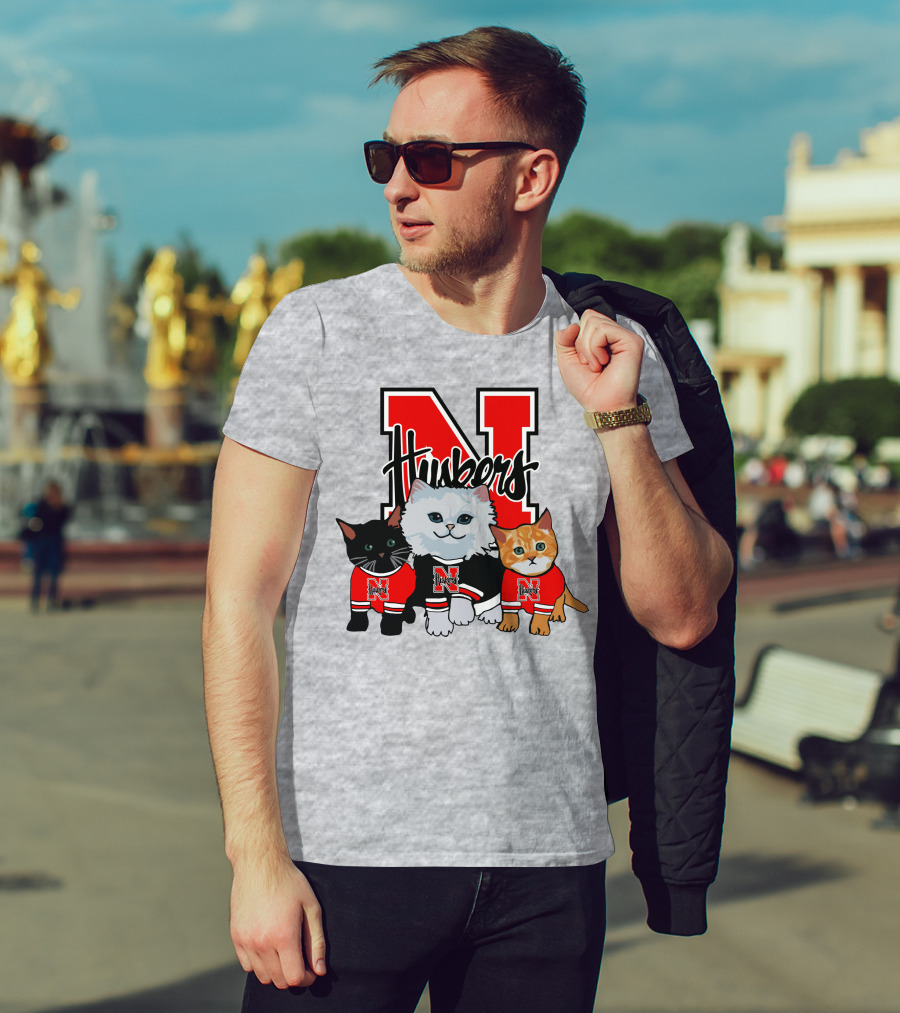Nebraska Cornhuskers Huskers Cats In Red Jerseys T-Shirt