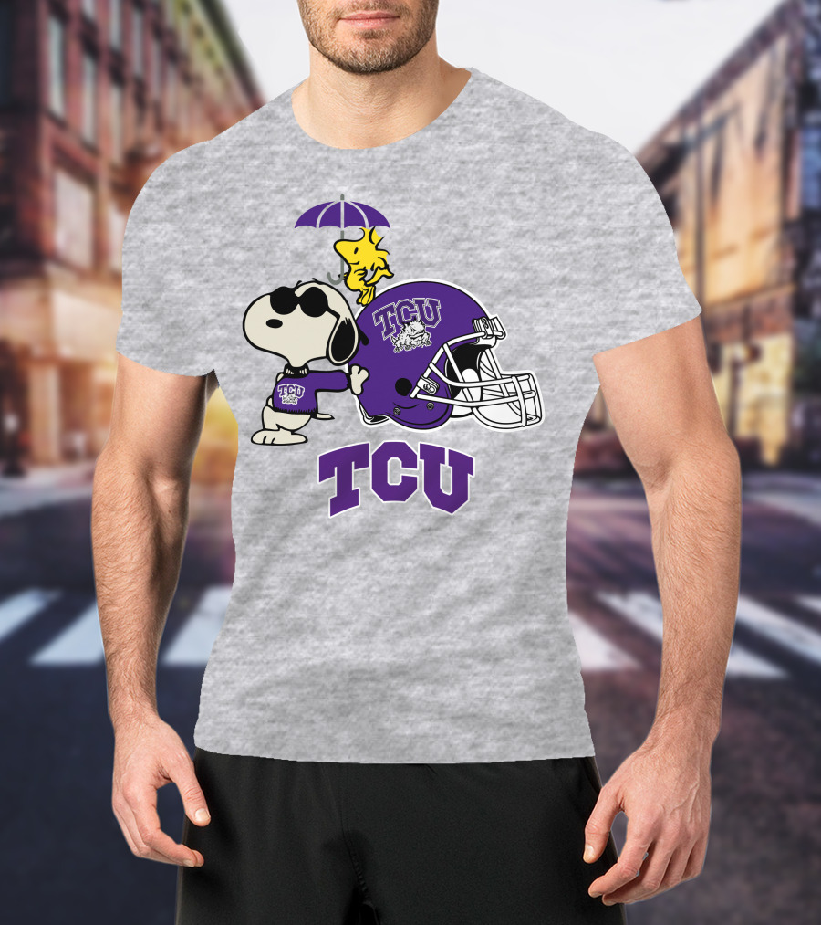 TCU Horned Frogs Snoopy Woodstock Helmet Football T-Shirt