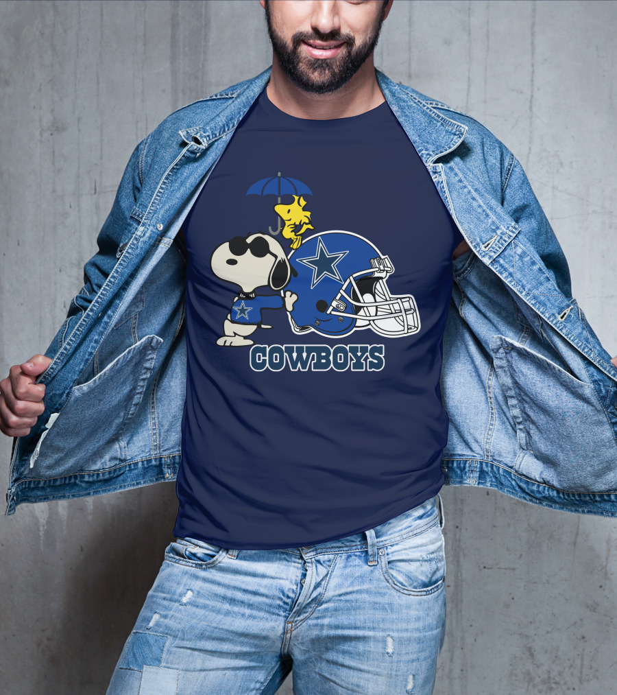 Dallas Cowboys Snoopy Woodstock Holiday Helmet T-Shirt