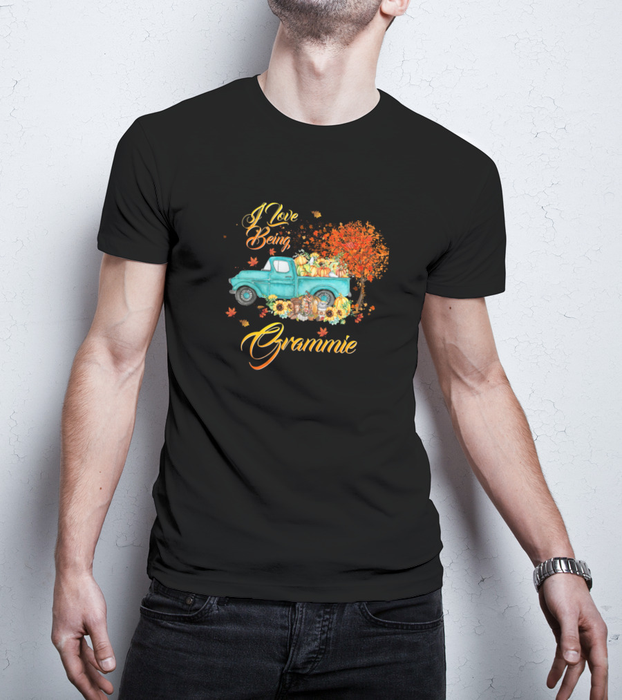 I Love Being Grammie Thanksgiving Old Truck Pumpkins Autumn Tree T-Shirt