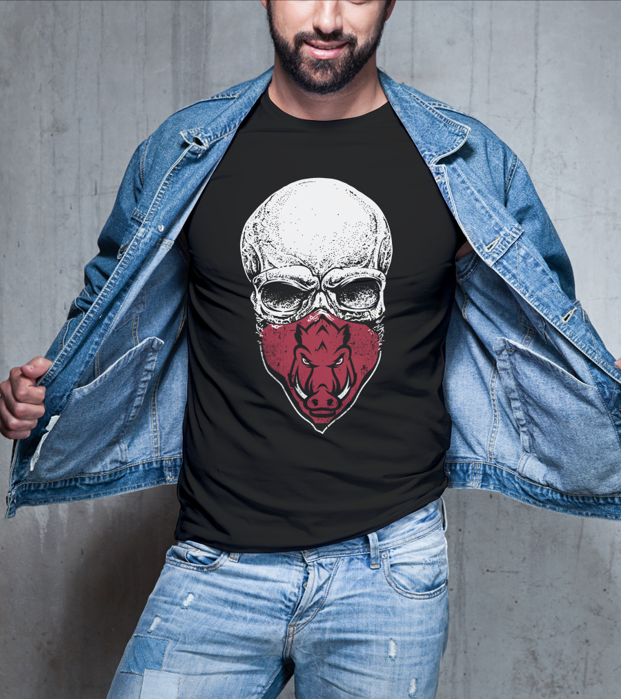 Arkansas Razorbacks Skull Logo Mask T-Shirt