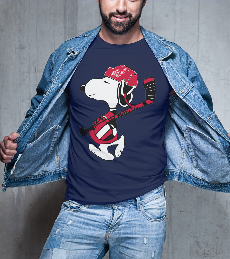 Snoopy Detroit Red Wings Hockey Enthusiast T-Shirt