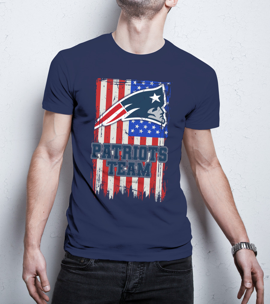 New England Patriots Team Logo With American Flag T-Shirt