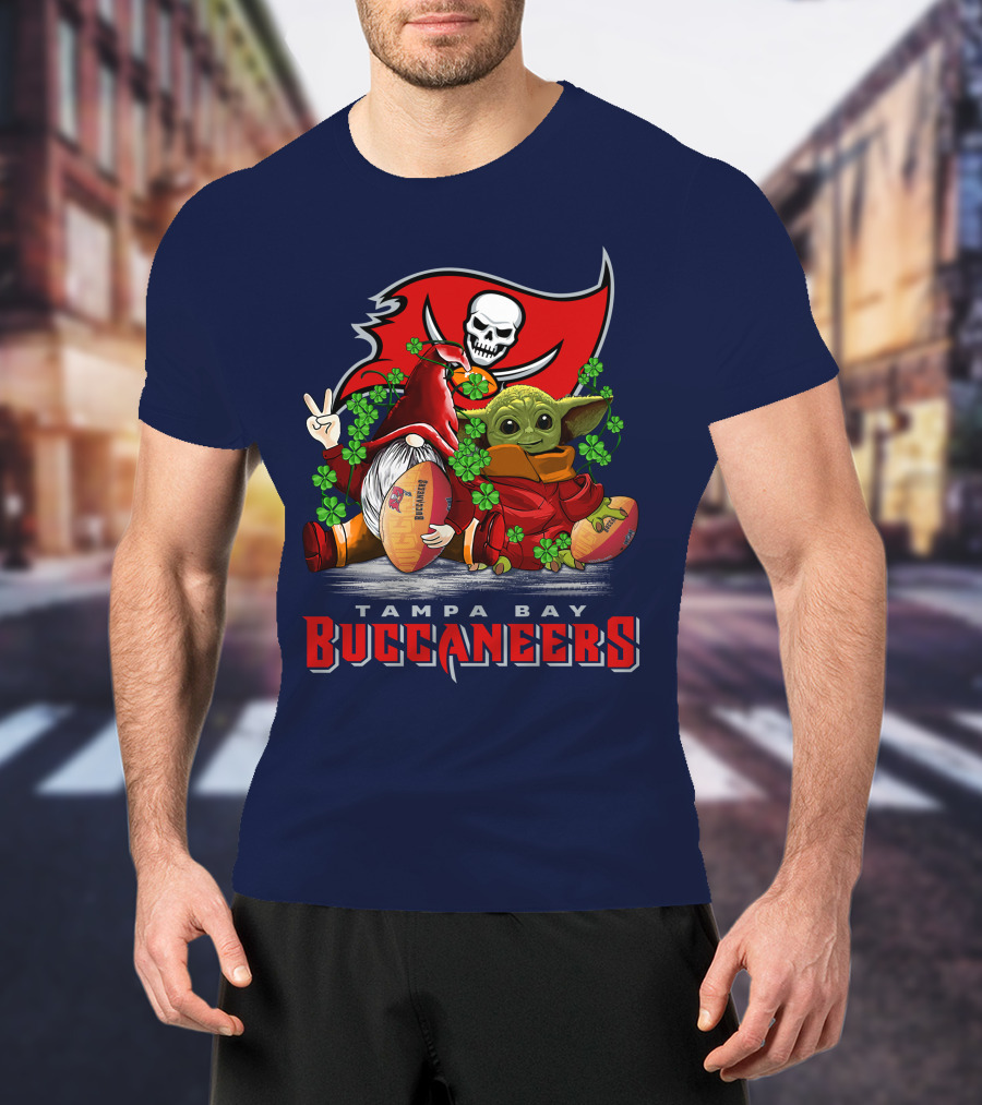 Tampa Bay Buccaneers Gnome And Baby Alien Football Peace T-Shirt