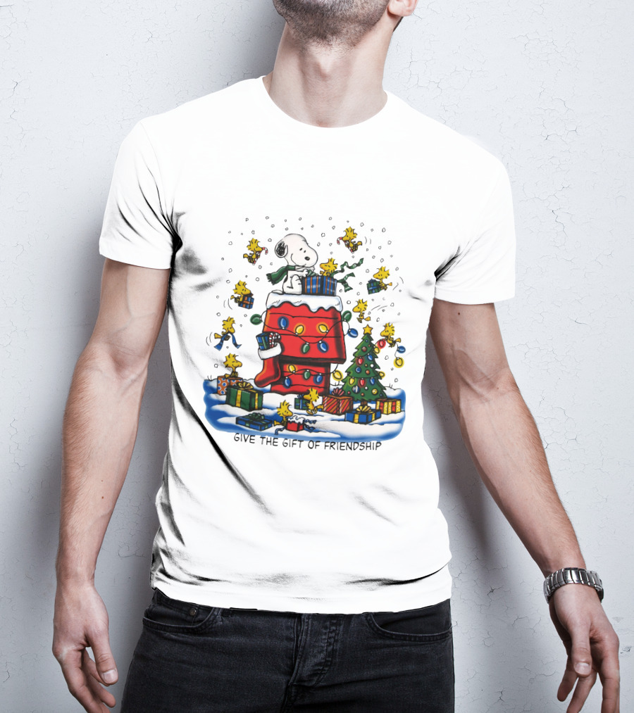 Snoopy Christmas House With Woodstock And Gifts Give The Gift Of Friendship T-Shirt