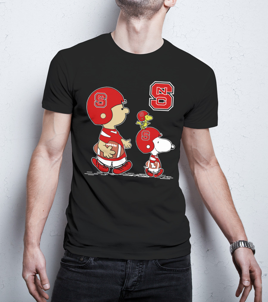 NC State Wolfpack Snoopy Woodstock Football Cartoon T-Shirt