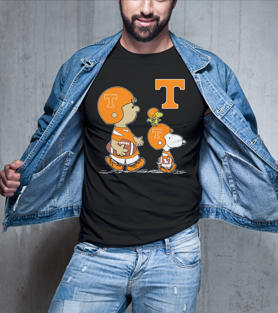 Tennessee Volunteers Peanuts Characters Football Helmet Charlie Brown Snoopy Woodstock T-Shirt