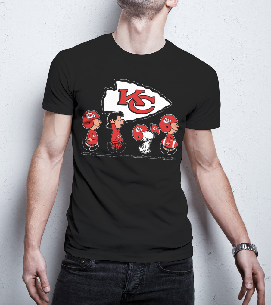 Snoopy Peanuts Kansas City Chiefs NFL Team Spirit T-Shirt