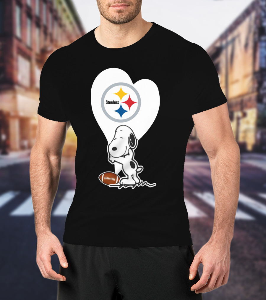 Pittsburgh Steelers Snoopy Heart And Football T-Shirt