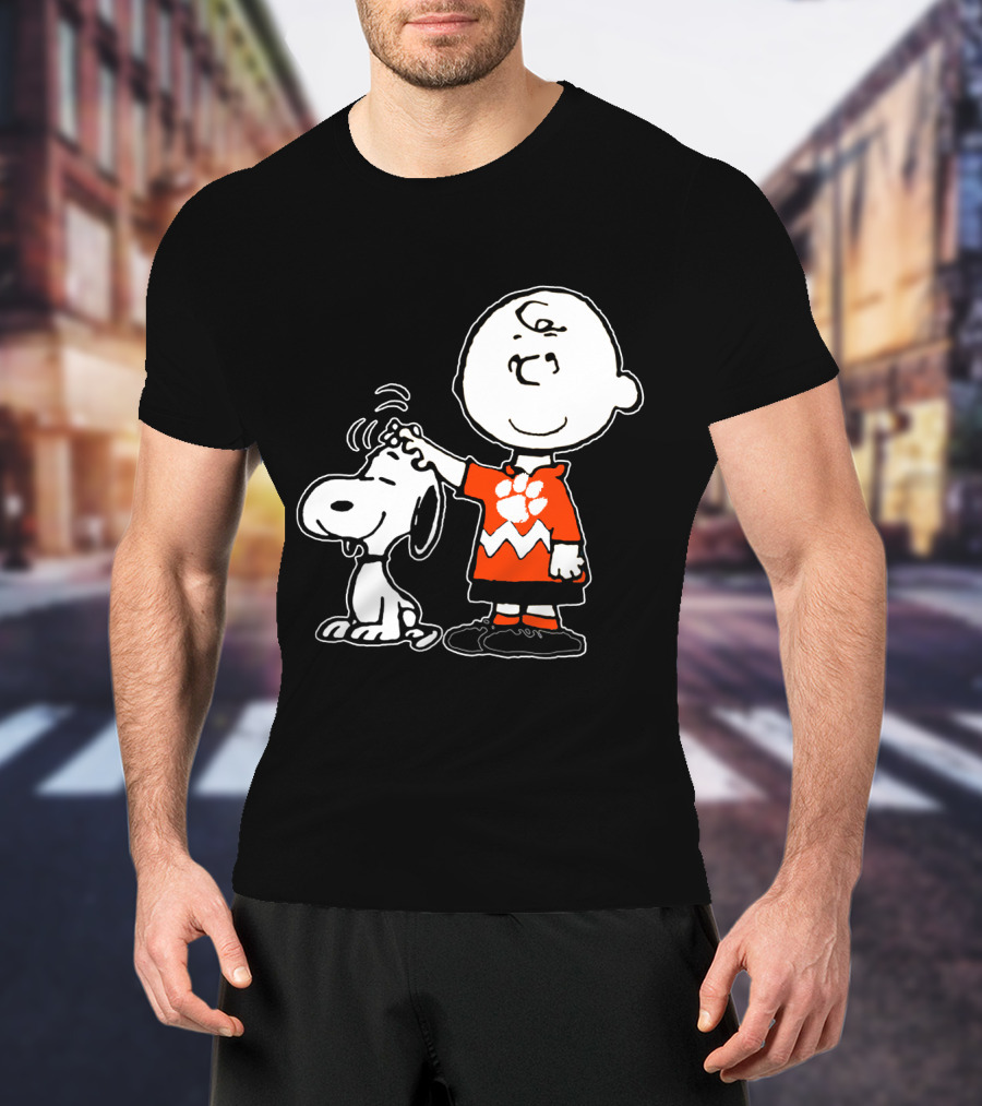 Clemson Tigers Football Paw Print On Charlie Brown With Snoopy T-Shirt