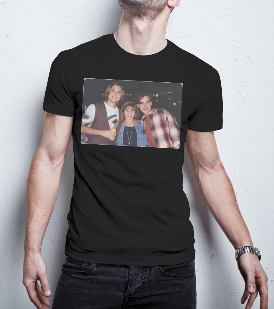 Pod Meets World Trio Vintage 90s Photo T-Shirt