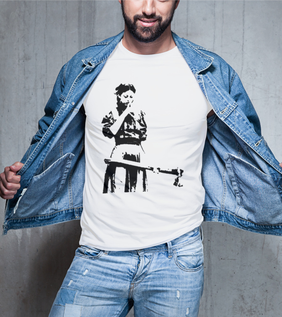 Mia Goth Pearl Film Character With Weapon T-Shirt