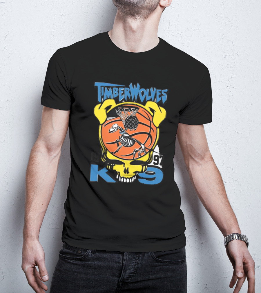 Timberwolves 1997 K-9 Basketball Skeleton Skull T-Shirt