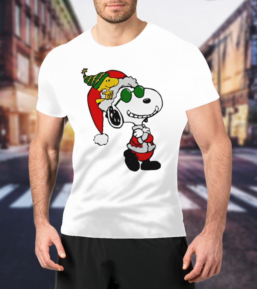 Snoopy And Woodstock Peanuts Merry Christmas Santa Hat And Sunglasses T-Shirt