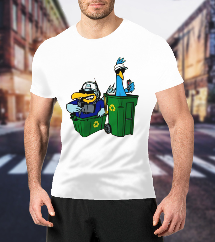 Fairwayjockey Birdie Juice The People’S Birdies Golf Duo Recycling Bins Image T-Shirt