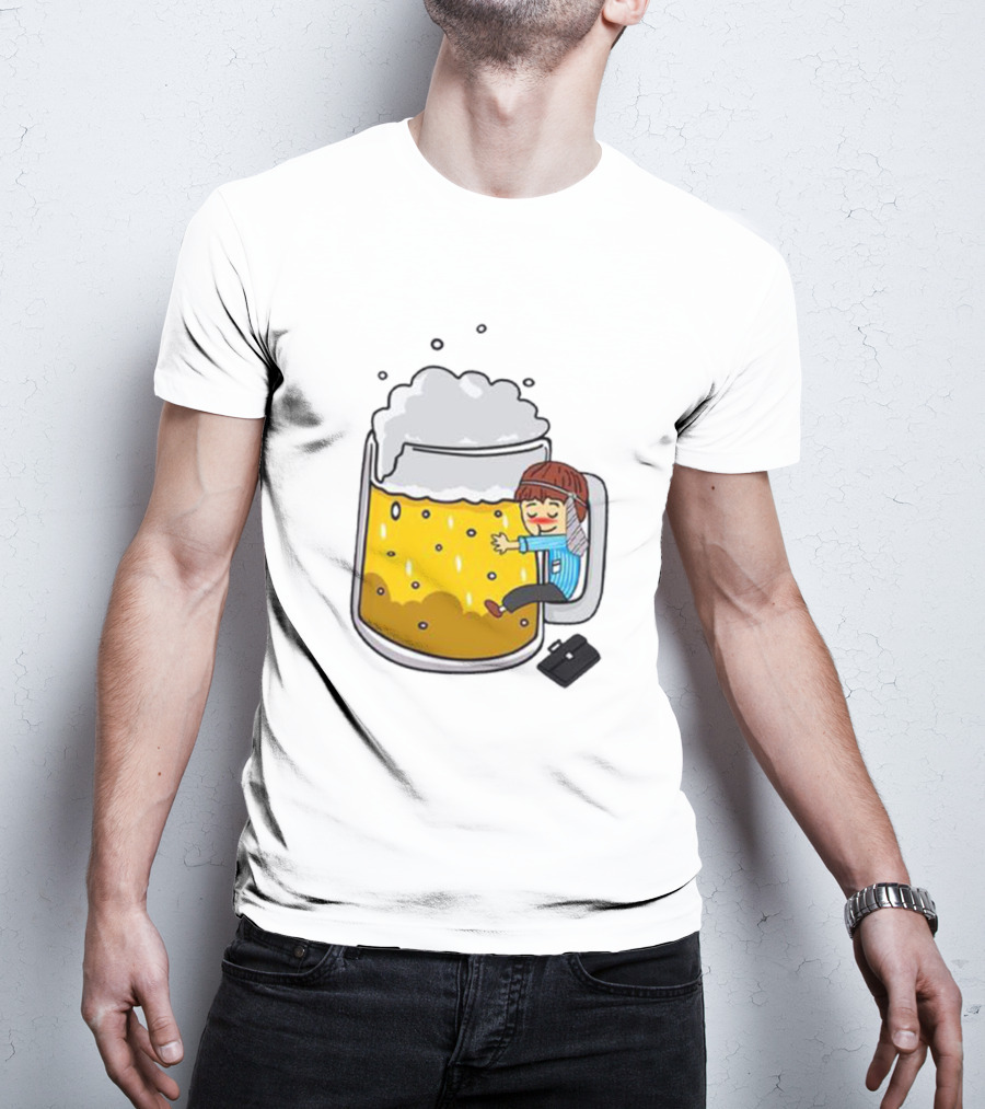Beer Mug Hug With Traveler Cartoon Character T-Shirt
