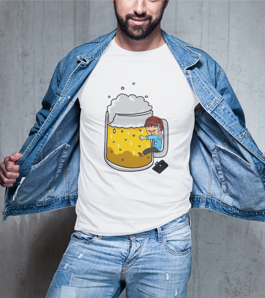 Beer Mug Hug With Traveler Cartoon Character T-Shirt