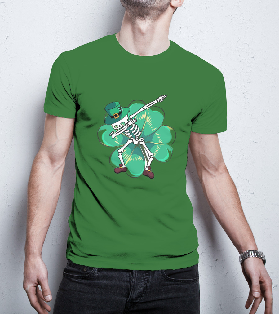 St Patrick's Day Skeleton Dabbing Leprechaun Clover T-Shirt