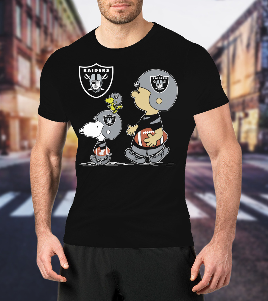 Raiders Christmas Peanuts Cute Football T-Shirt