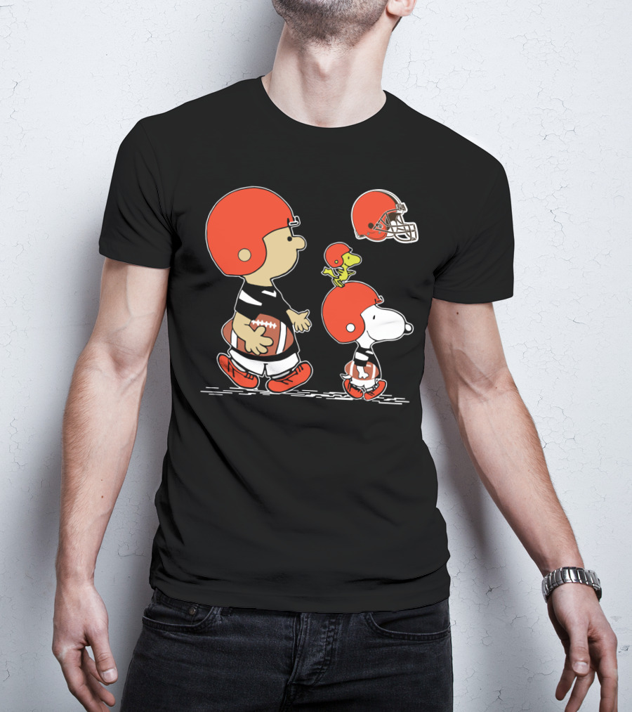 Christmas Peanuts Cute Football Snoopy Charlie Brown Cleveland Browns T-Shirt