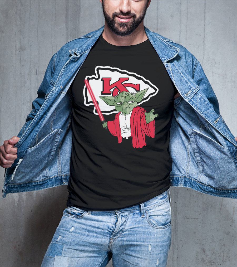 Kansas City Chiefs Yoda Lightsaber Fan T-Shirt