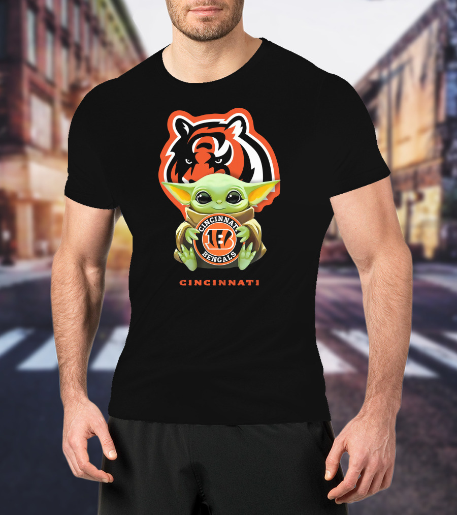 Cincinnati Bengals Baby Yoda Hugging Team Logo With Tiger Head Background T-Shirt