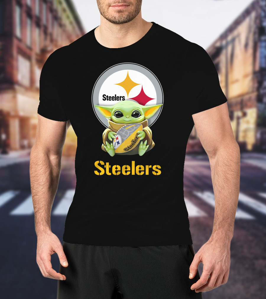 Star Wars Baby Yoda Hug Steelers Football Fan Tailgate T-Shirt